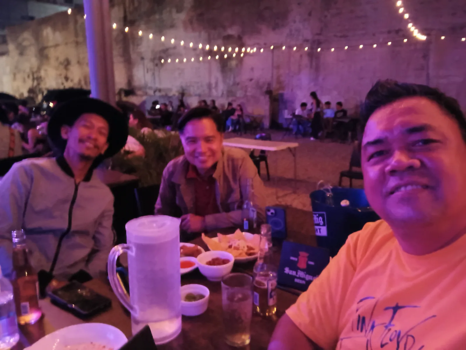 At Handuraw Pizza with dj Bai Jaya and TMC head Jiggy Juice during Orig Ni Bai's March monthly finals
